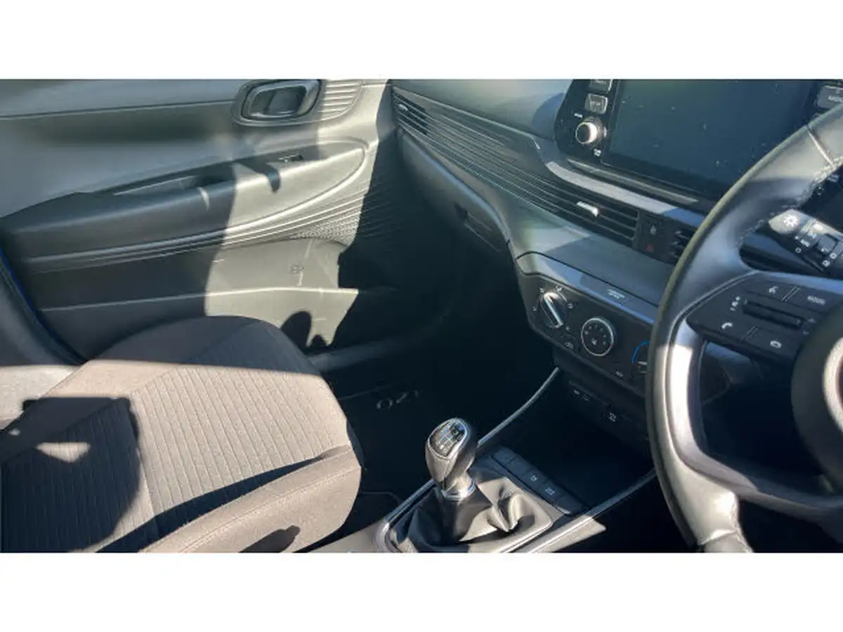2023-hyundai-i20-10-t-gdi-se-connect-eclutch-imt-big-13