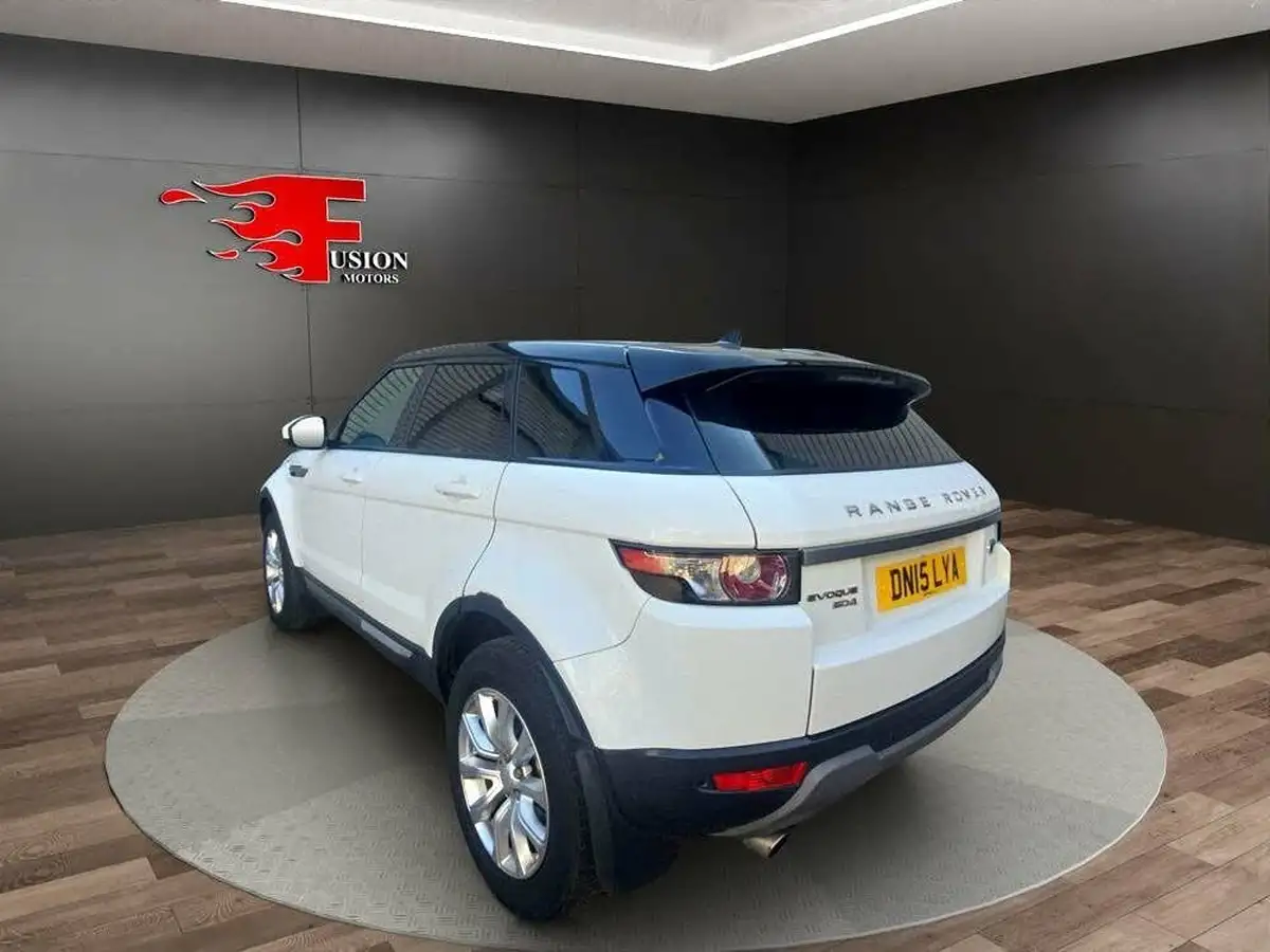 2015-land-rover-range-rover-evoque-22sd4-pure-tech-hatchback-5d-big-6