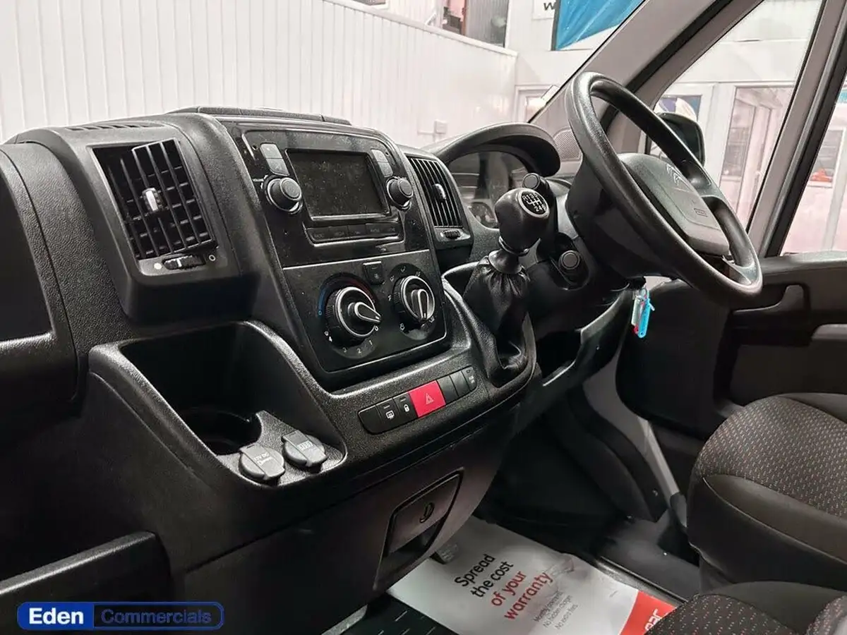 2022-citroen-relay-22bluehdi-35-l3h2-enterprise-panel-big-2