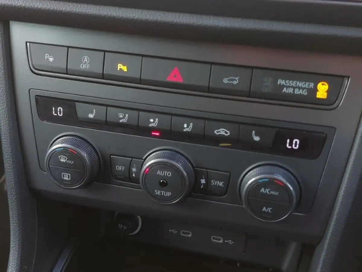 2024-cupra-ateca-15-ecotsi-v2-big-10