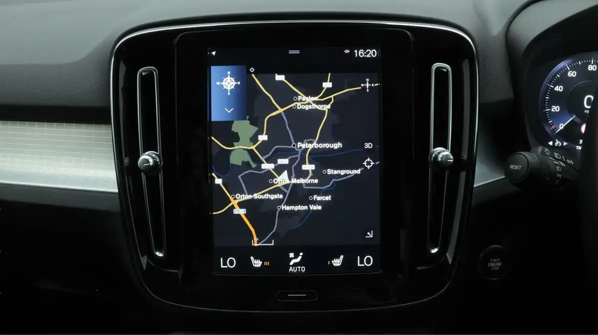 2019-volvo-xc40-20td-d3-momentum-big-11