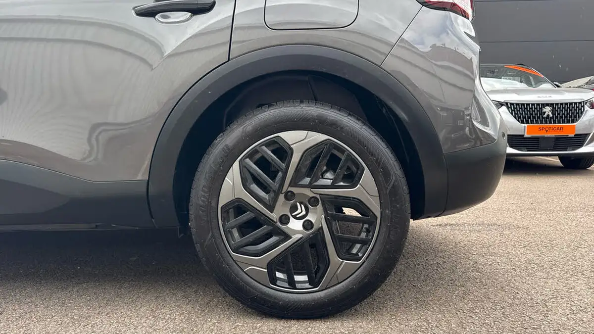 2023-citroen-c4-12-puretech-sense-big-14