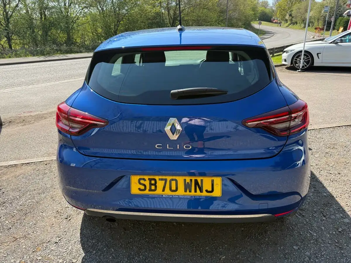 2021-renault-clio-10-sce-play-75bhp-big-3