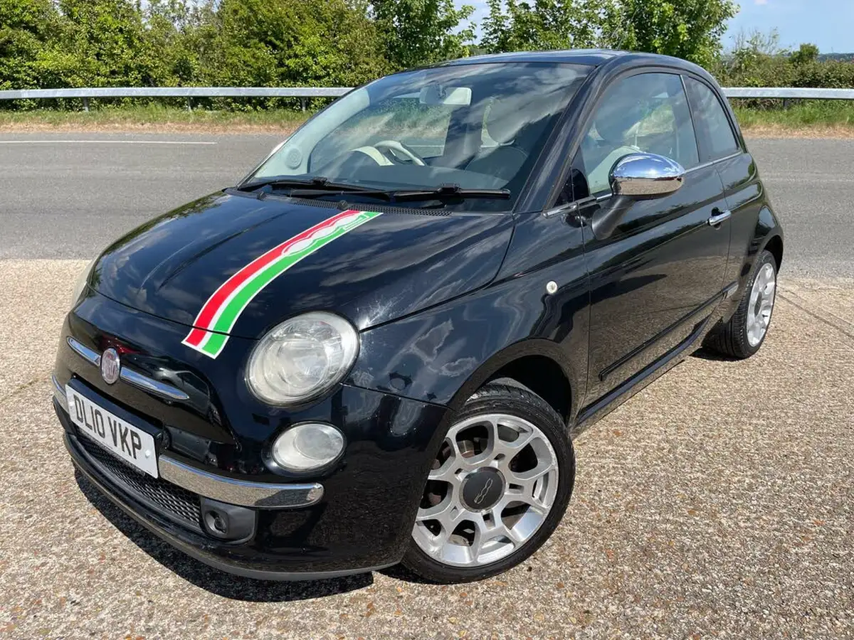 2010-fiat-500-12-lounge-69bhp-big-2