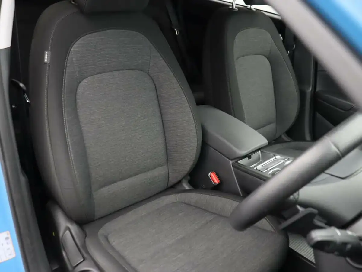 2022-hyundai-kona-e-premium-204ps-64kwh-7kw-obc-big-14