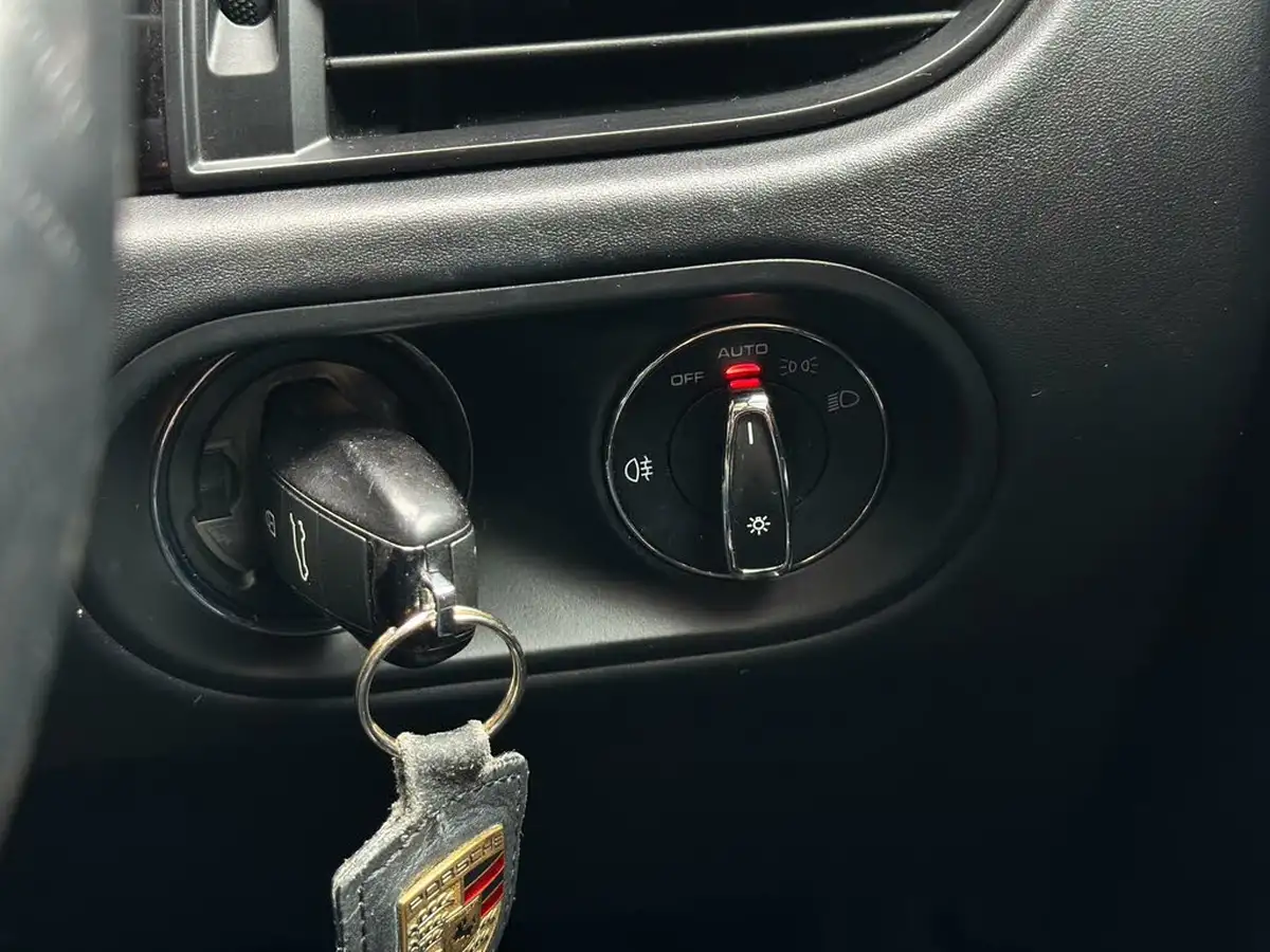 2019-porsche-macan-30-v6-s-big-34