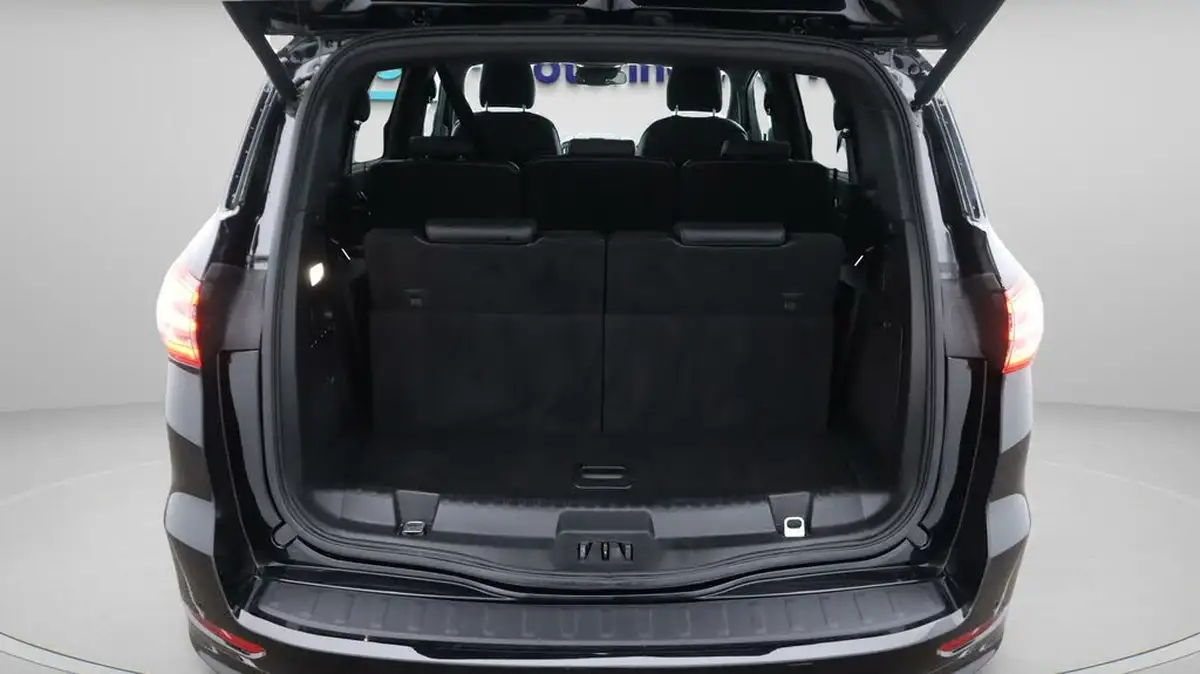 2020-ford-s-max-20-st-line-awd-big-21