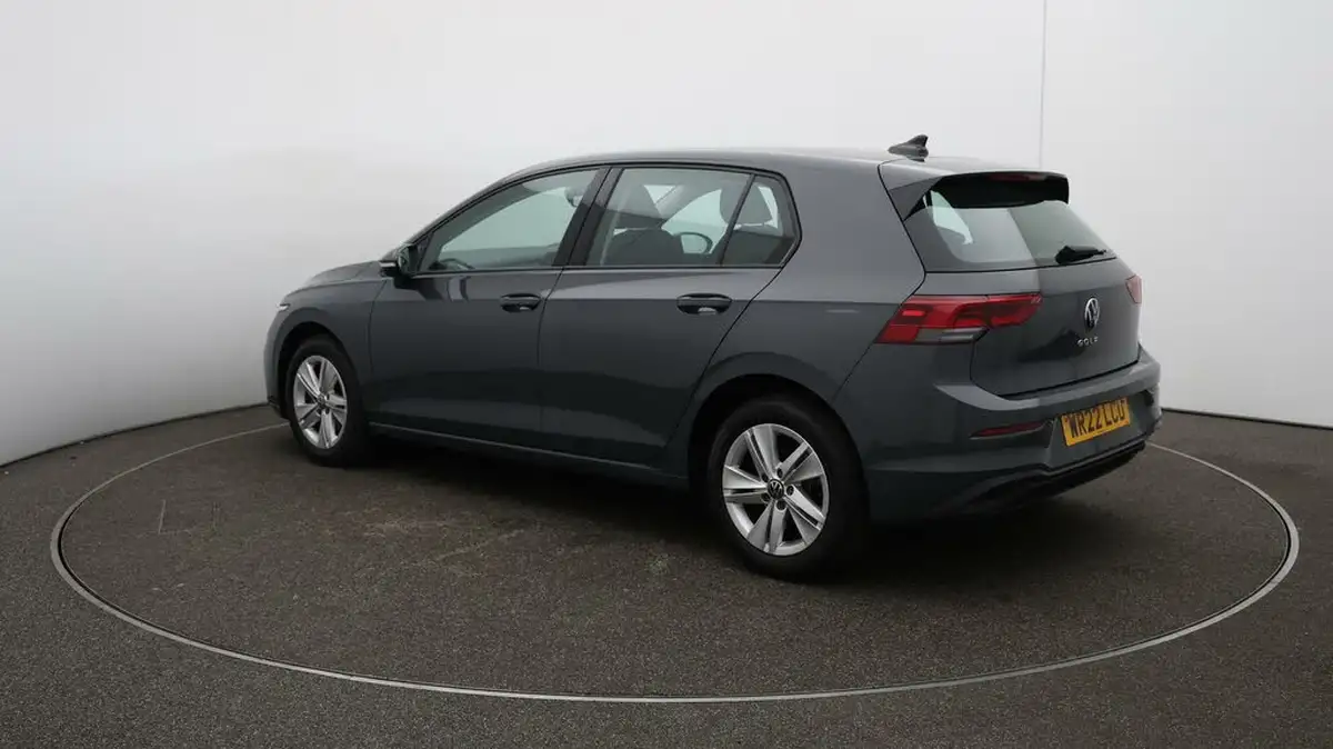 2022-volkswagen-golf-15-tsi-life-130ps-hatchback-big-61