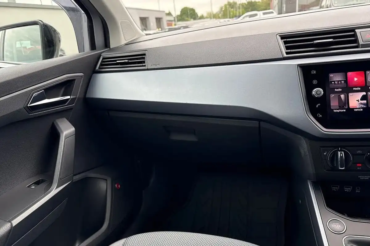 2019-seat-arona-16tdi-se-technology-lux-115ps-ss-big-19