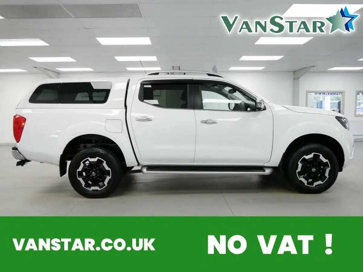 2021-nissan-navara-23dci-tt-tekna-8-navileather-auto-big-0