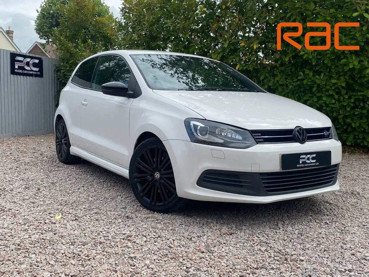 2013-volkswagen-polo-14-bluegt-3d-big-0