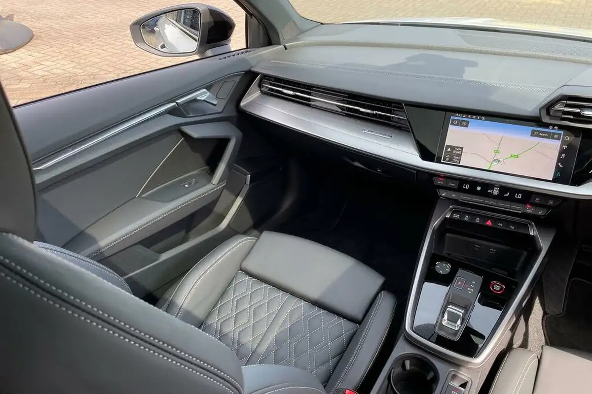 2024-audi-s3-20-tfsi-black-edition-310ps-sportback-5d-big-34
