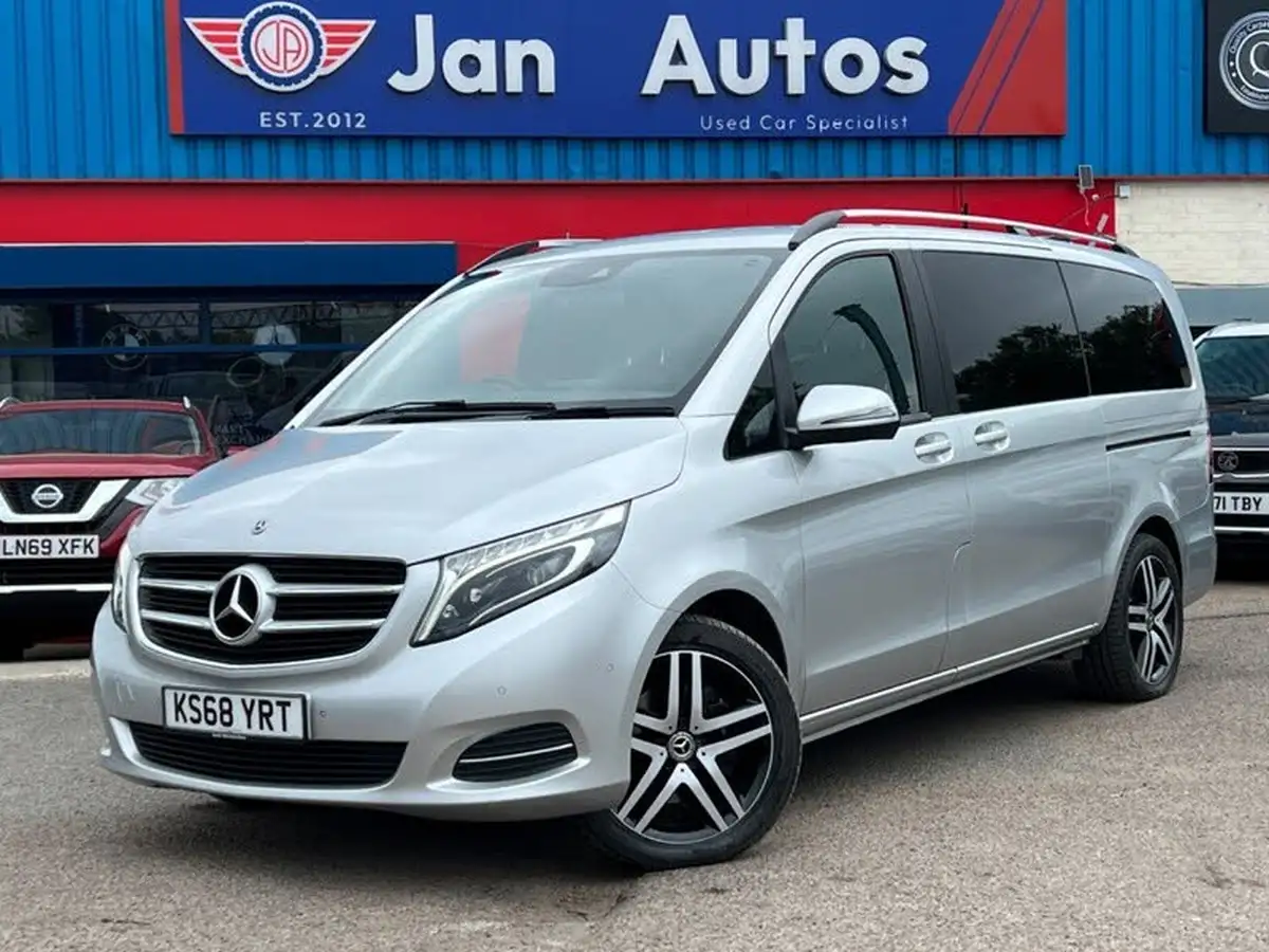 2018-mercedes-benz-v-class-21d-v220d-sport-big-29