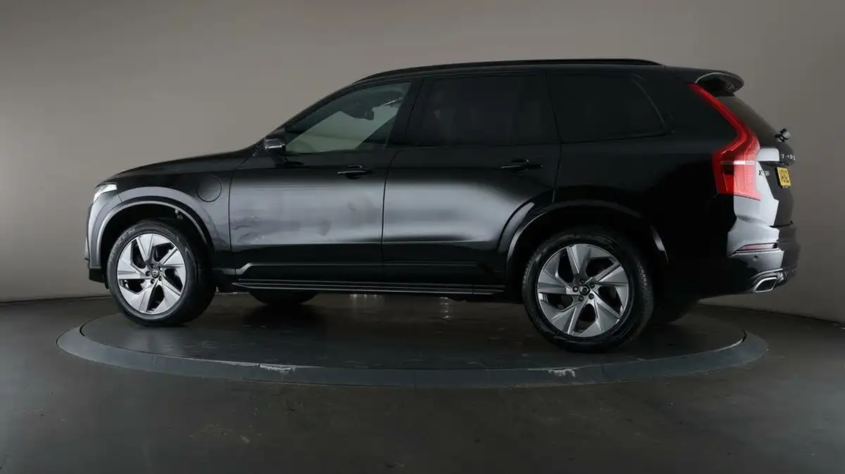 2021-volvo-xc90-20-t8-r-design-390bhp-big-75