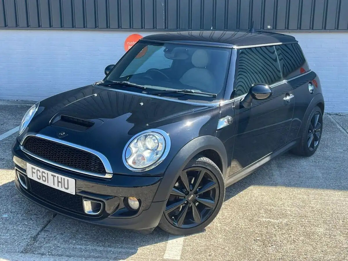 2011-mini-cooper-20td-cooper-sd-hatchback-3d-big-65