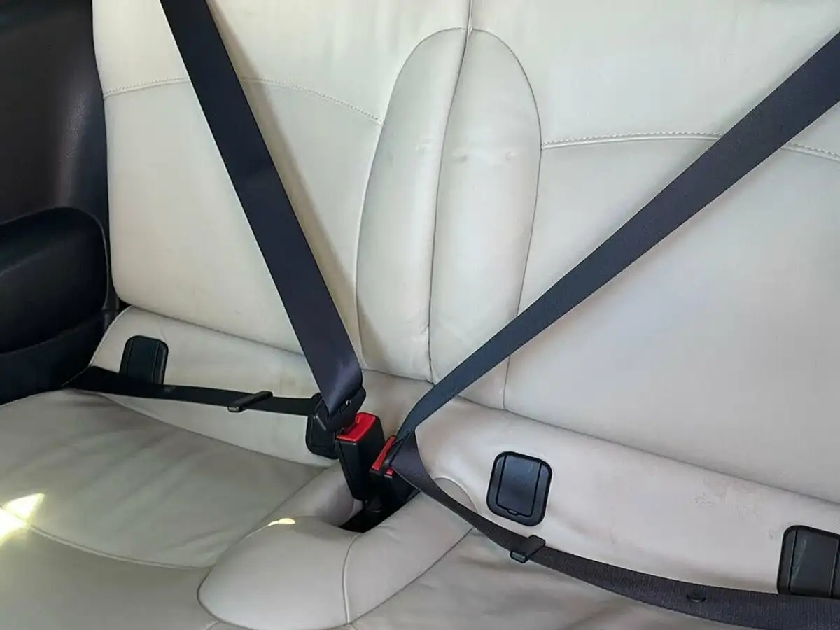 2011-mini-cooper-20td-cooper-sd-hatchback-3d-big-37