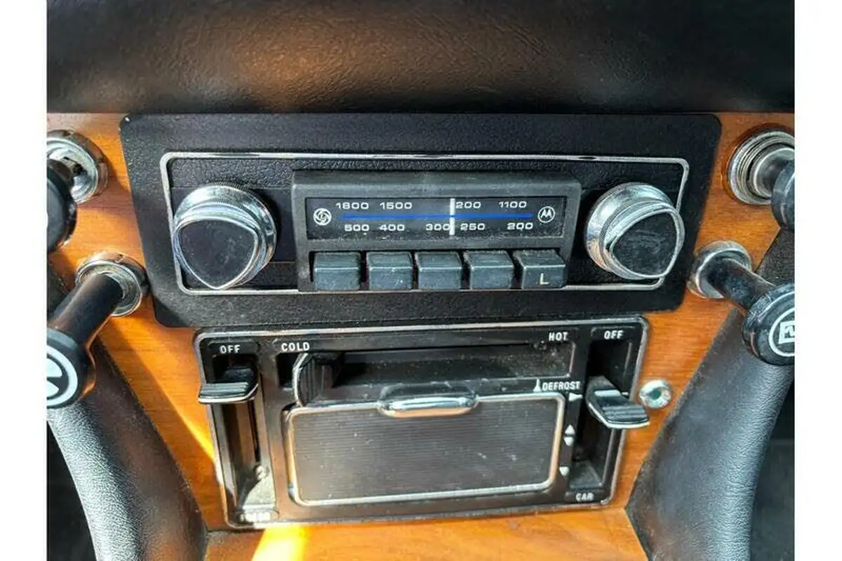 1976-triumph-stag-big-7