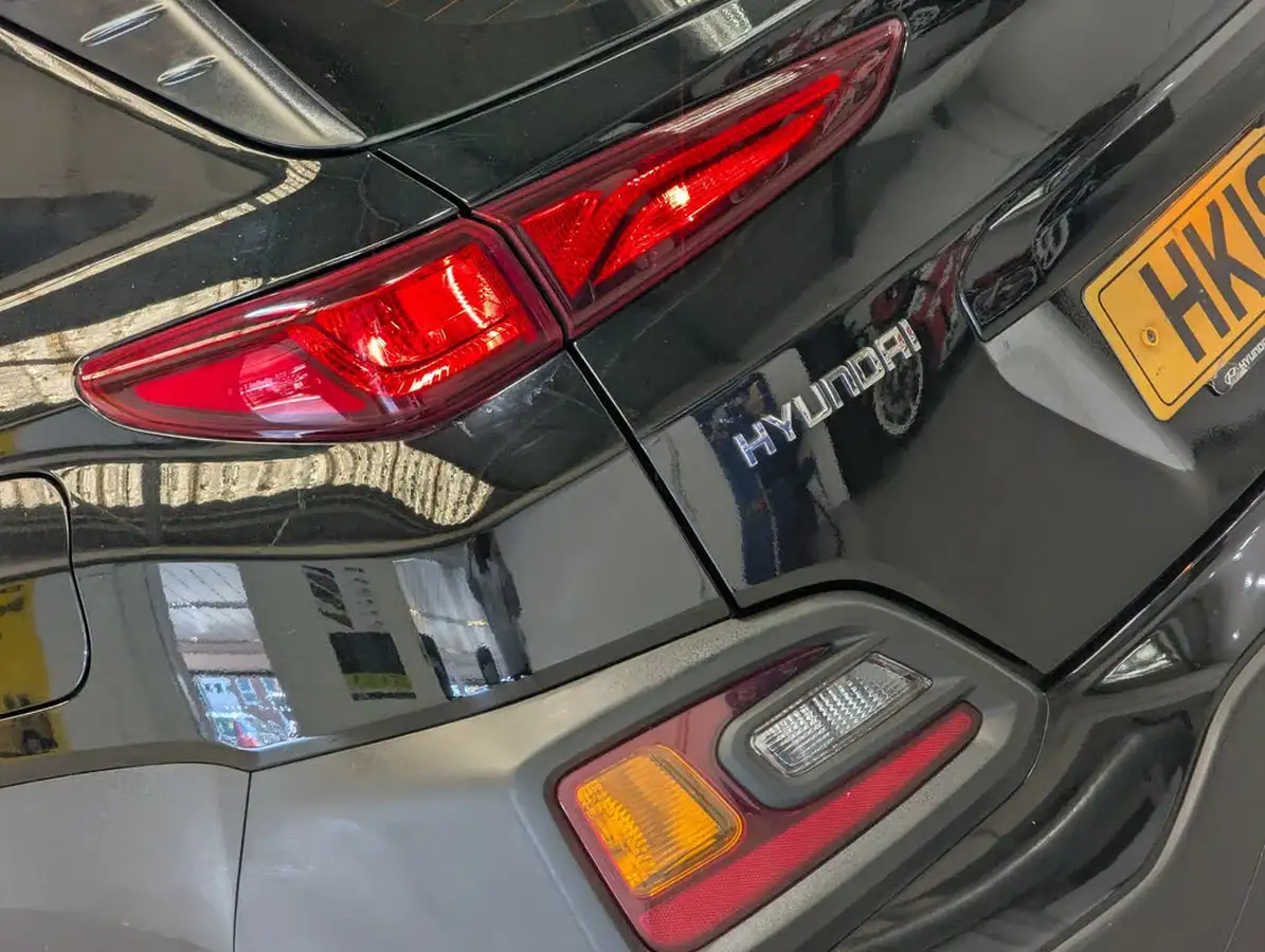 2018-hyundai-kona-10-t-gdi-se-big-37