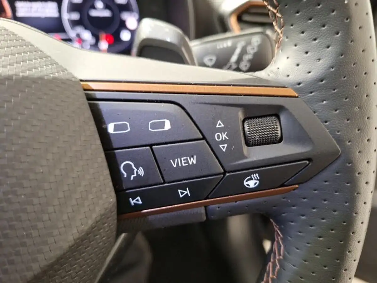 2024-cupra-formentor-14-e-hybrid-v2-big-12