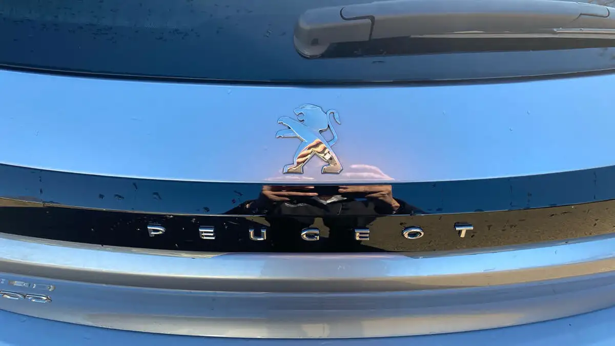 2021-peugeot-208-12-puretech-allure-premium-100bhp-big-25