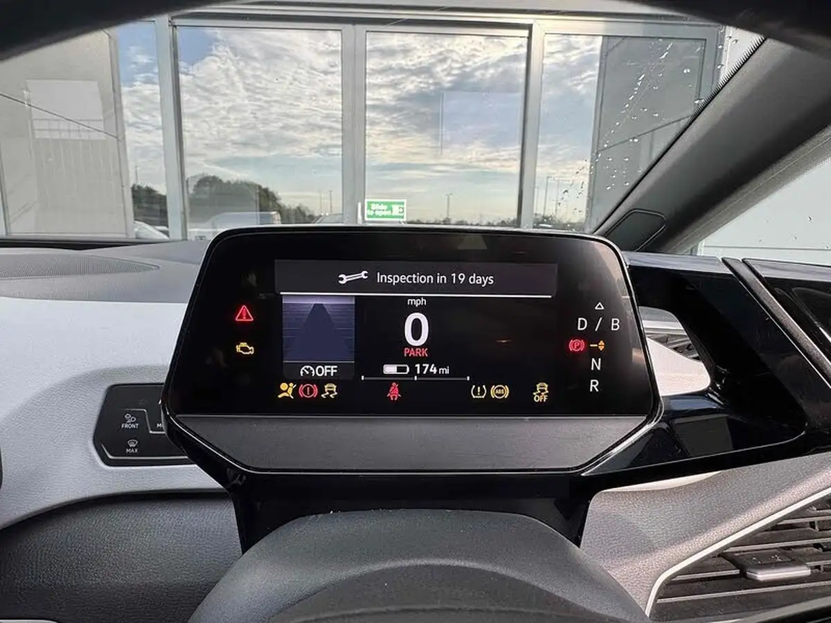 2021-volkswagen-id3-e-tour-big-28