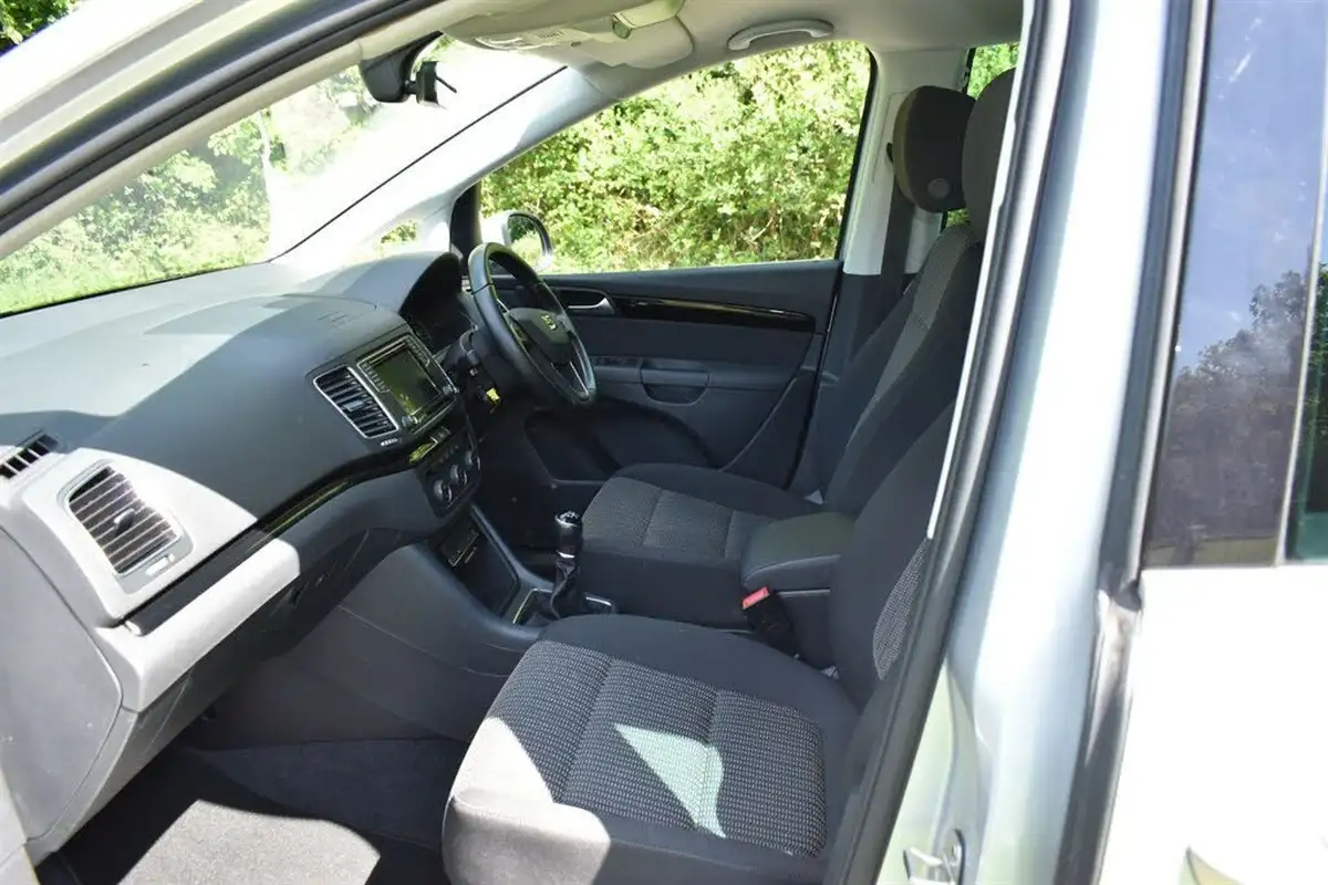 2017-seat-alhambra-20tdi-se-ecomotive-big-31