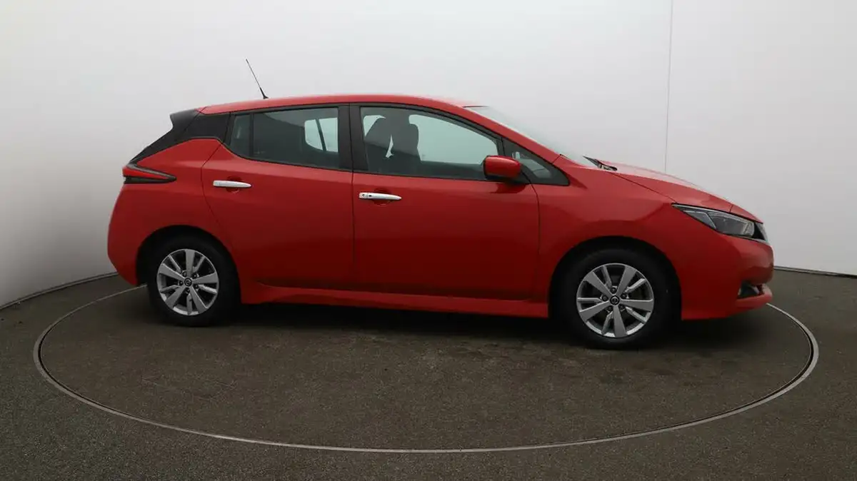 2021-nissan-leaf-e-acenta-big-48