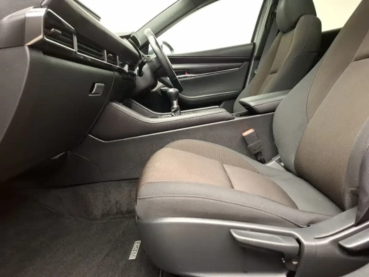 2023-mazda-mazda3-20-e-skyactiv-x-exclusive-line-hatchback-5d-big-4