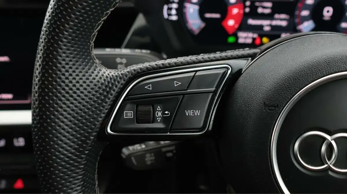 2023-audi-a3-15-35-tfsi-s-line-sportback-5d-big-23