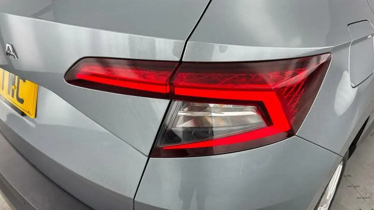 2021-skoda-karoq-10-tsi-se-l-110ps-big-28