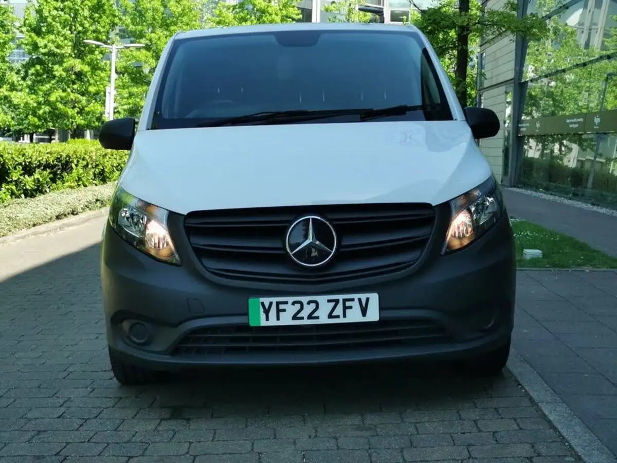 2022-mercedes-benz-vito-e-progressive-l2-big-1