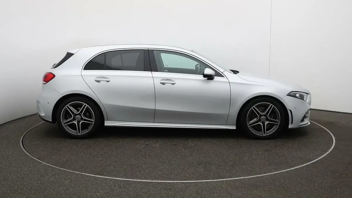 2021-mercedes-benz-a-class-20-a250-amg-line-executive-hatchback-5d-big-48