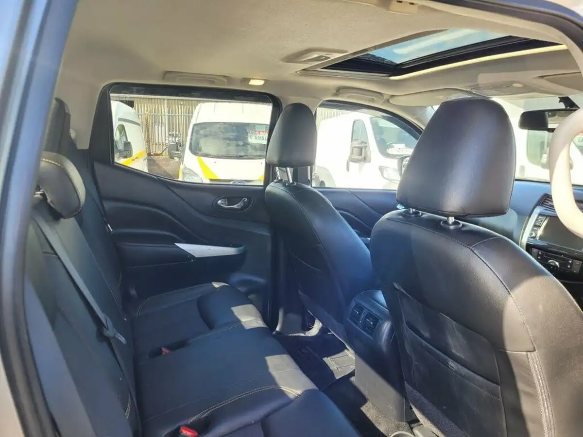 2019-nissan-navara-23dci-tt-n-guard-8-navileathersunroof-big-11