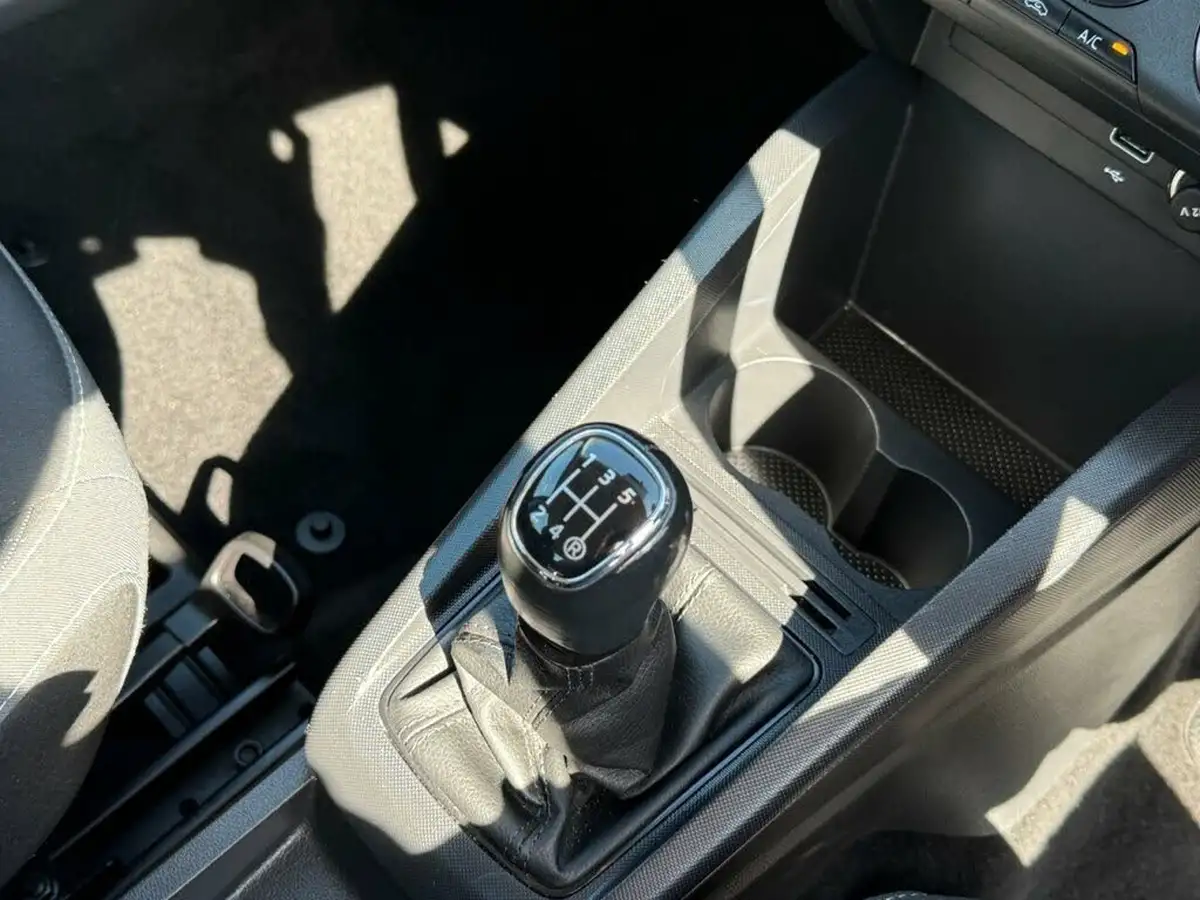 2019-skoda-fabia-10-mpi-se-75ps-ss-hatchback-big-29