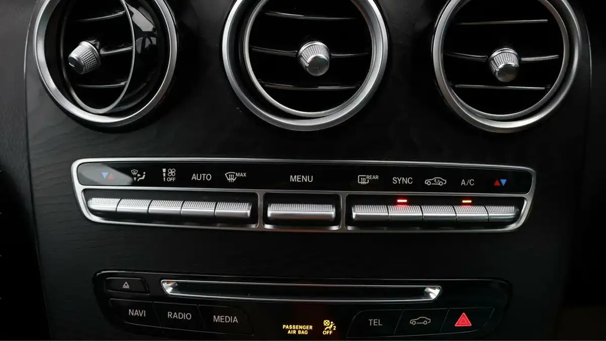 2018-mercedes-benz-glc-class-21d-glc220d-amg-line-premiumss-station-wagon-5d-big-11