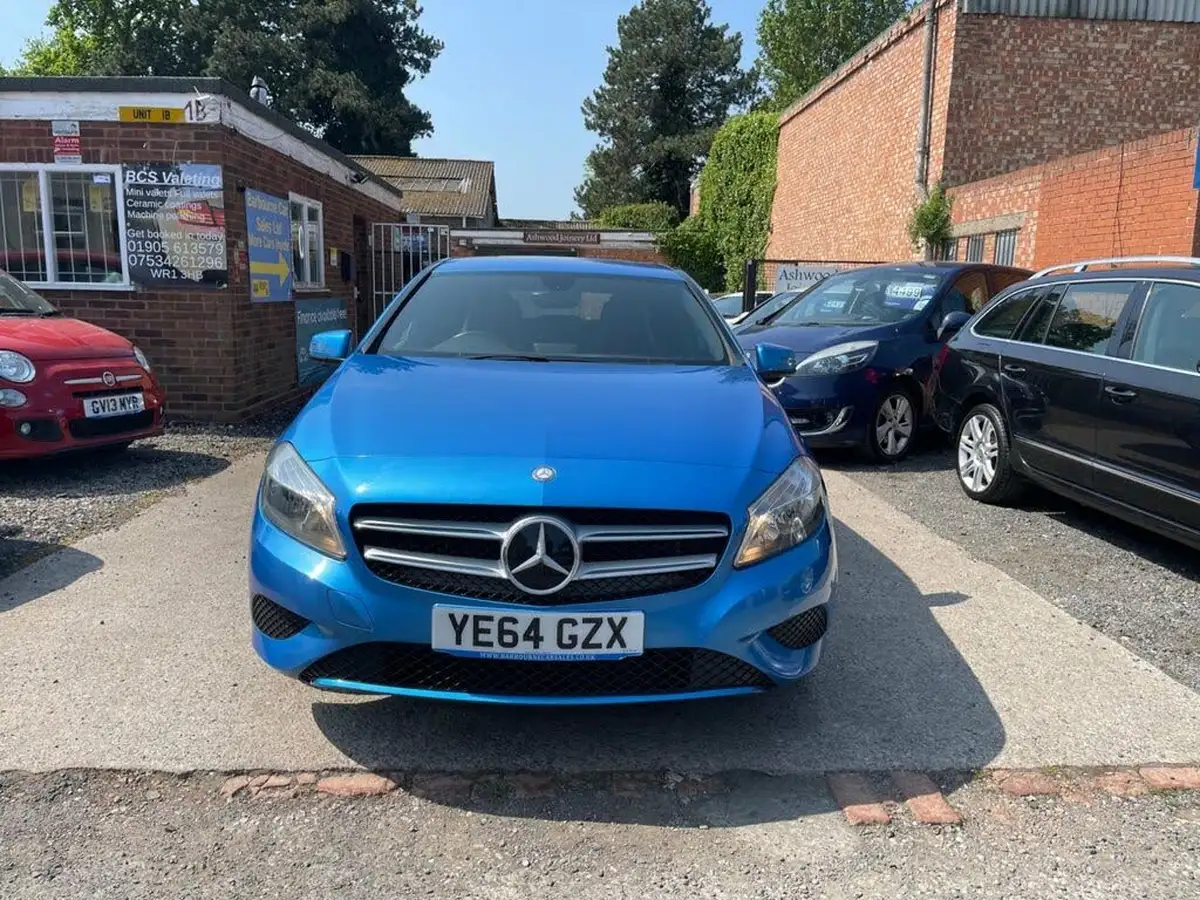 2014-mercedes-benz-a-class-15-cdi-a180-sport-big-44