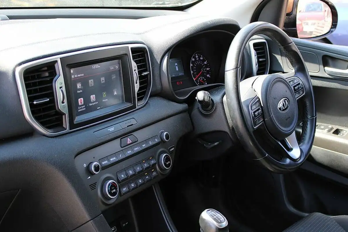 2017-kia-sportage-20crdi-kx-2-big-11