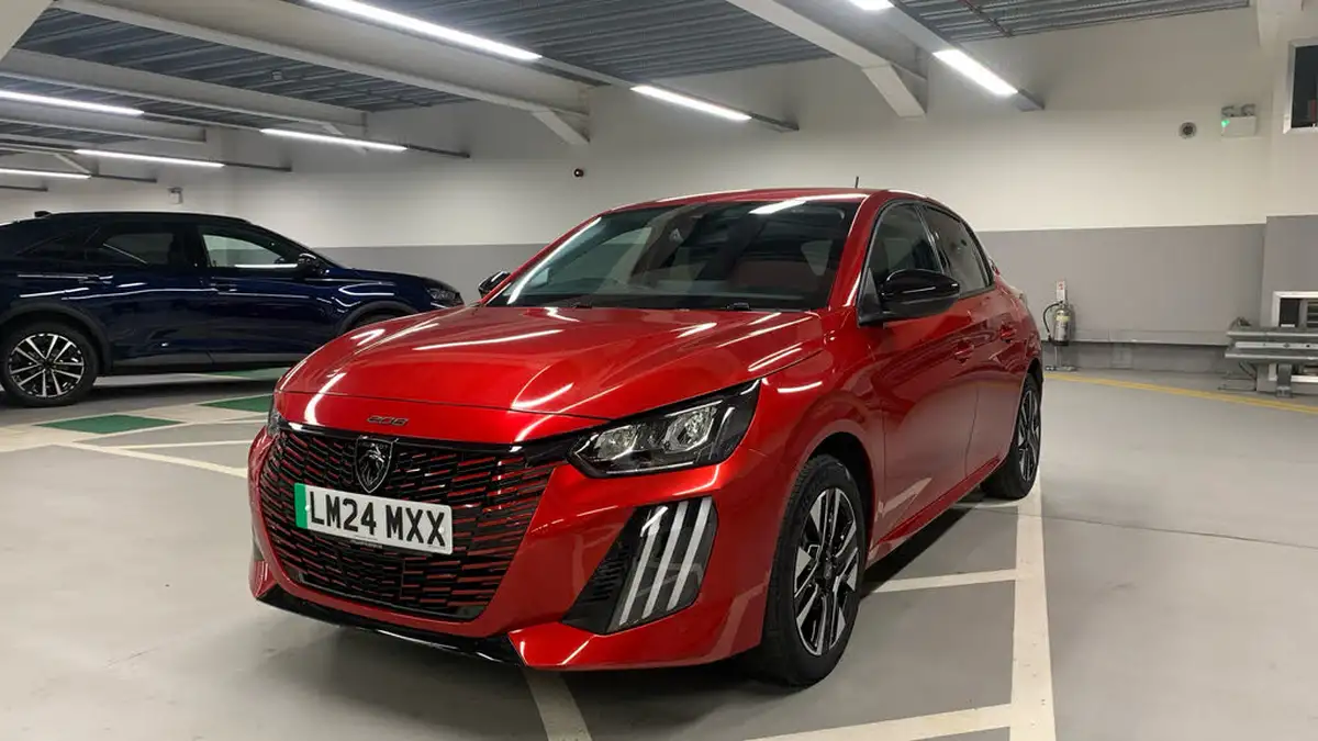 2024-peugeot-208-e-e-style-big-6