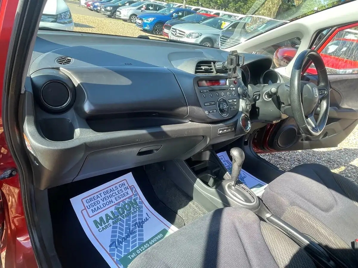 2014-honda-jazz-14-ex-big-23