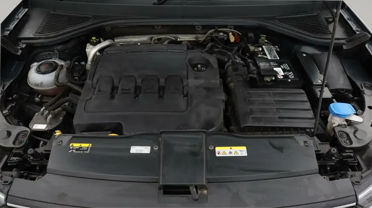 2020-volkswagen-t-roc-20tdi-sel-big-19