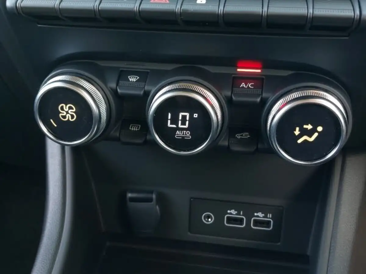 2024-renault-captur-10-tce-evolution-big-13