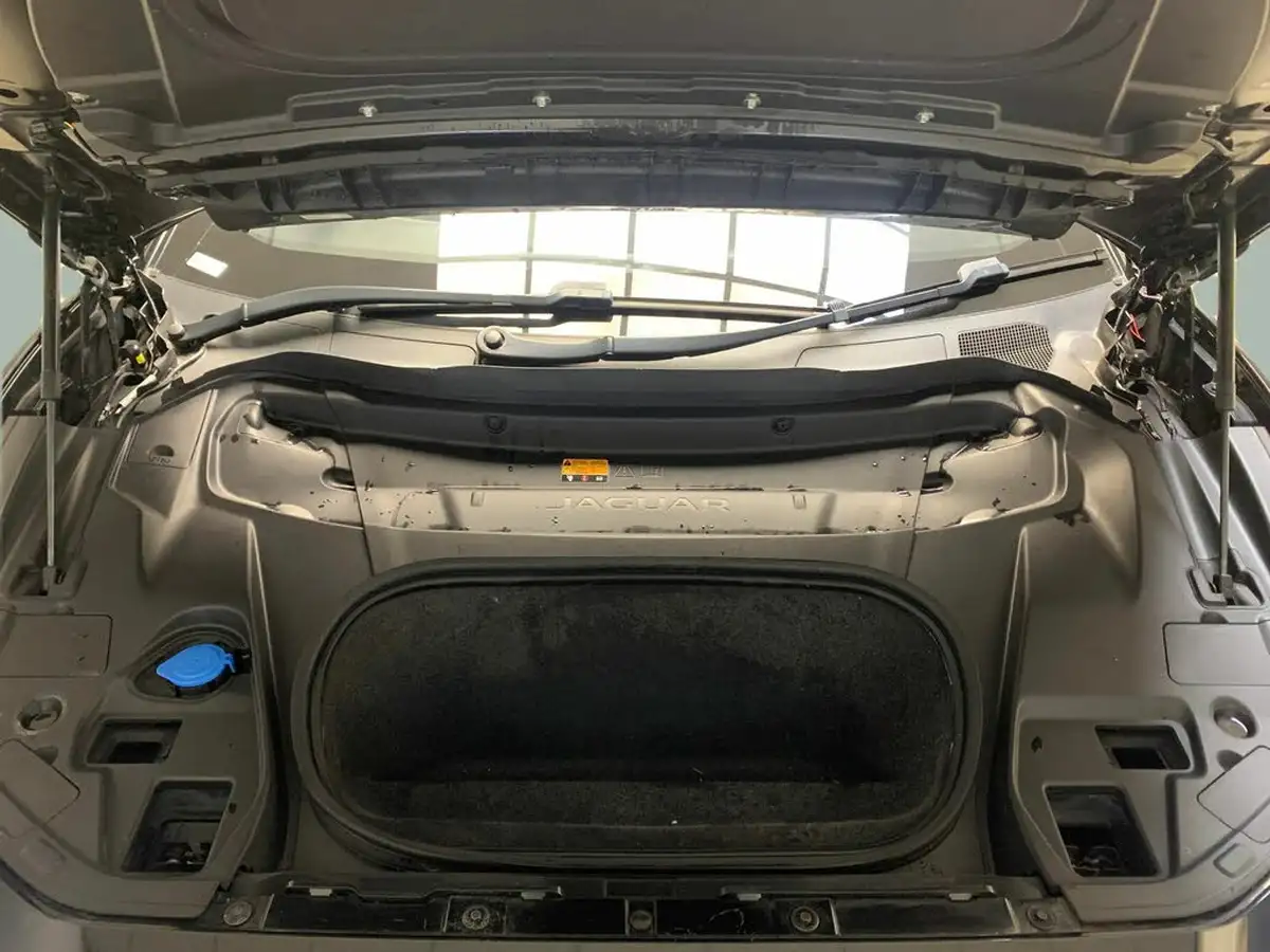 2021-jaguar-i-pace-ev400-hse-big-41