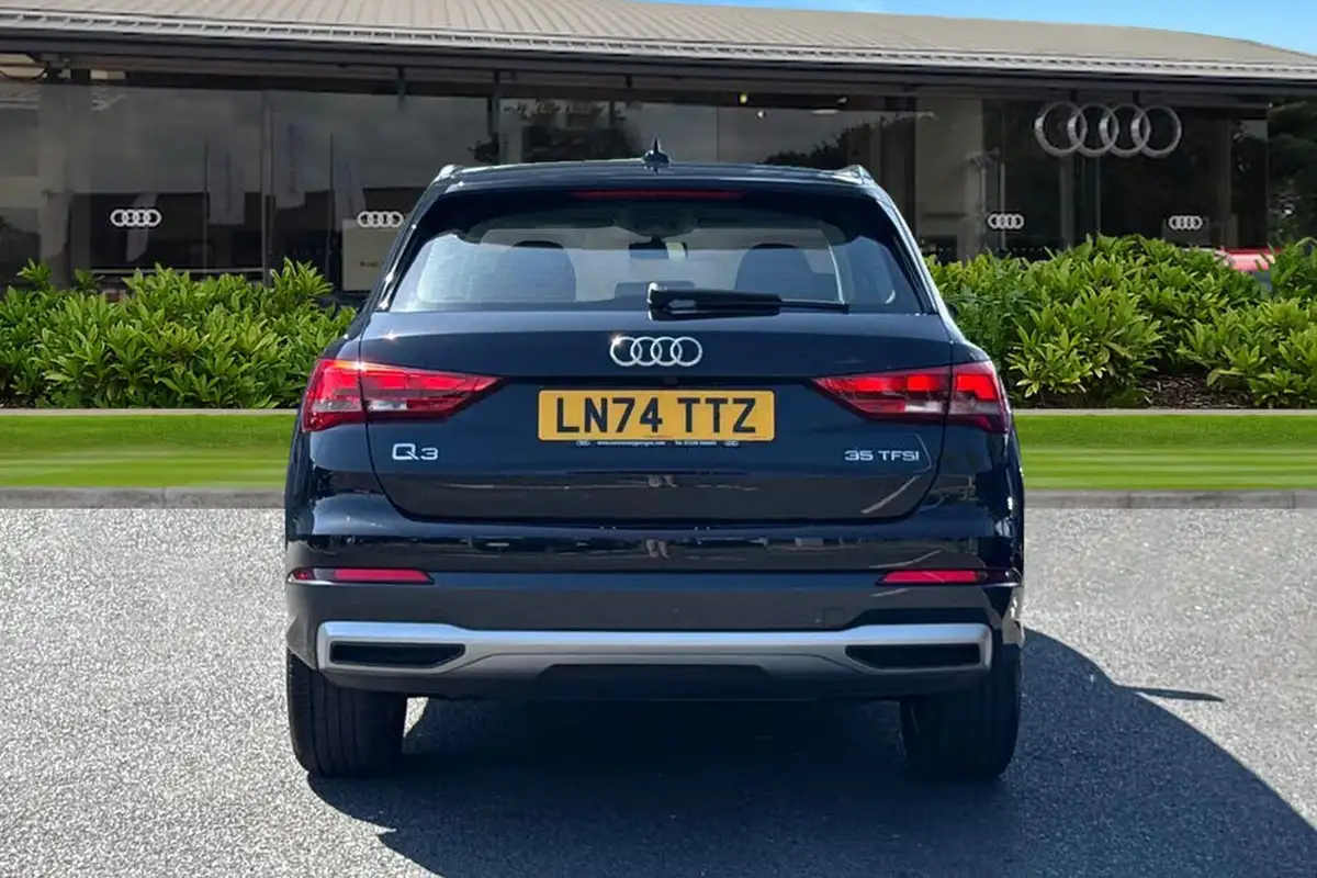 2024-audi-q3-15-35-tfsi-sport-station-wagon-s-tronic-big-3