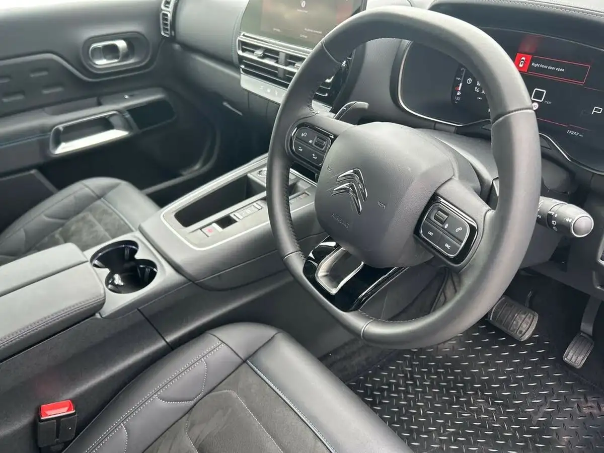 2024-citroen-c5-aircross-12-puretech-max-136ps-hybrid-e-dsc6-big-8