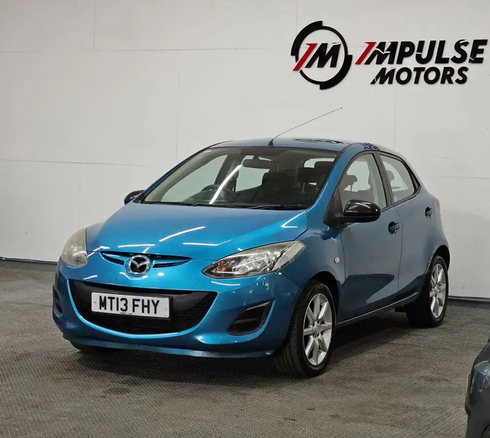 2013-mazda-mazda2-13-ts-air-con-big-2