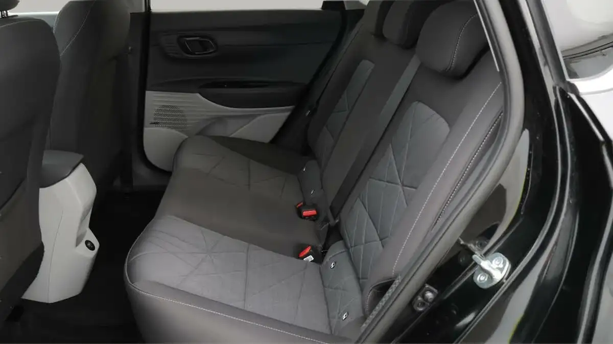 2024-hyundai-bayon-10-t-gdi-ultimate-100ps-48-volt-mhev-dct-big-16