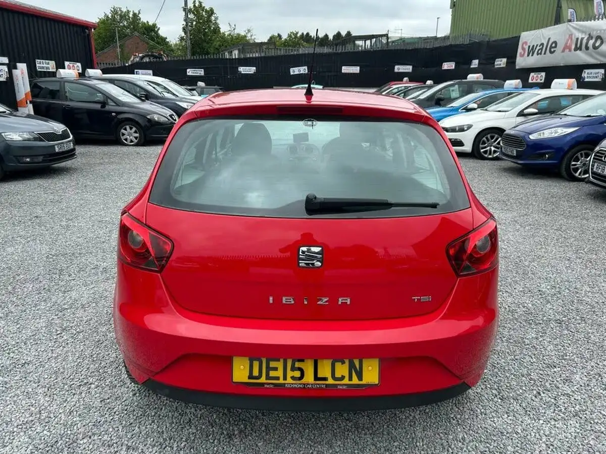 2015-seat-ibiza-12-i-tech-hatchback-5d-big-3
