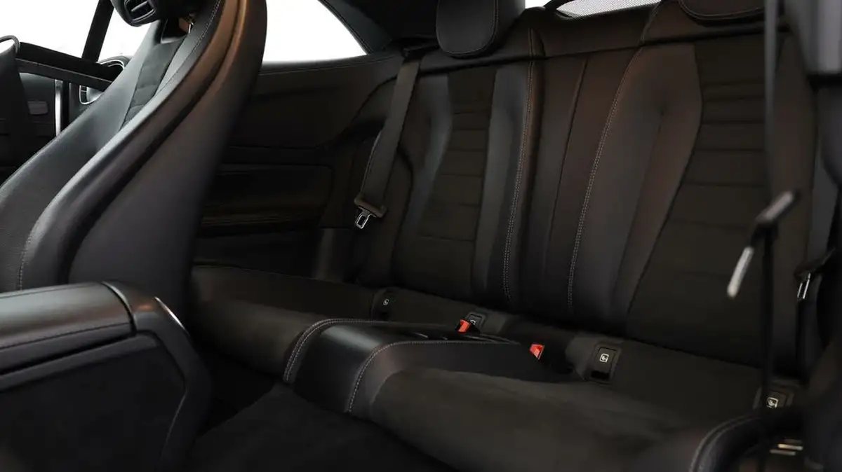 2019-mercedes-benz-e-class-20d-e220d-amg-line-cabriolet-2d-plus-big-15