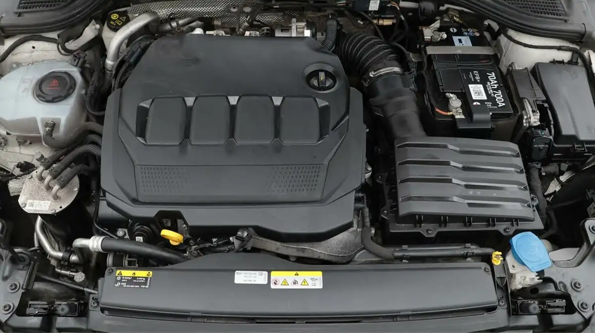 2022-volkswagen-golf-20tdi-gtd-big-19