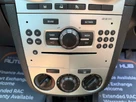 2015-vauxhall-corsa-12-s-3d-small-40